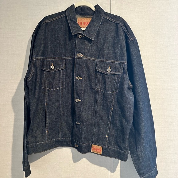 VINTAGE Guess Jean jacket - Picture 2 of 6